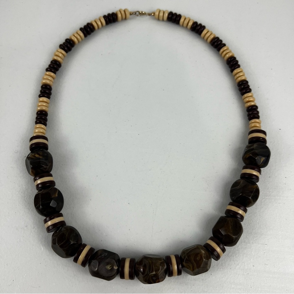 Vintage Brown and Cream Toned Necklace